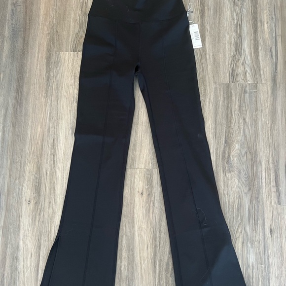 Frankie's Bikinis Black Zippy Flare Legging - Picture 1 of 5